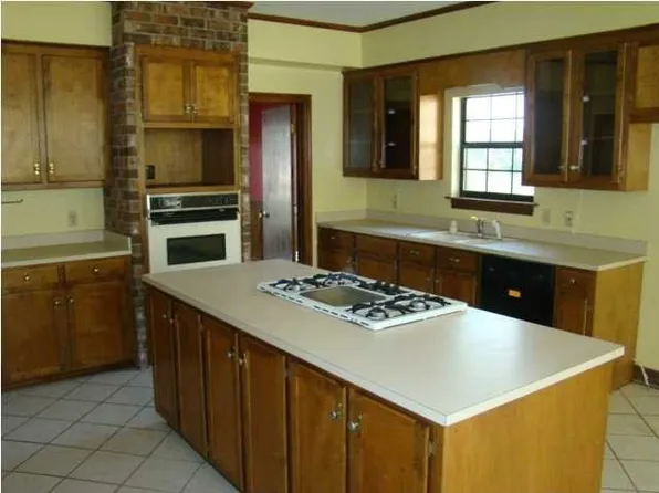 1331 Brookneal Cir, Mobile, AL 36695