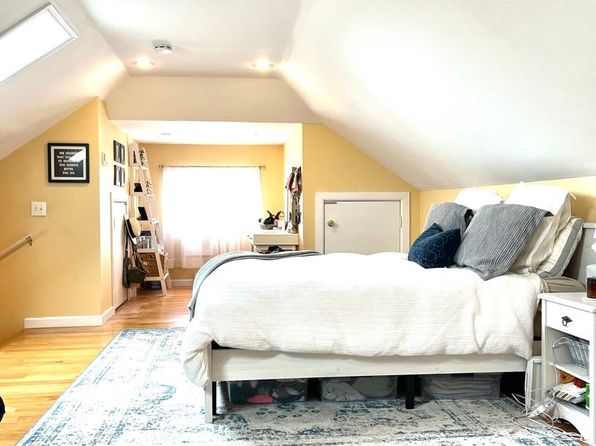 41 N Crescent Cir #2R