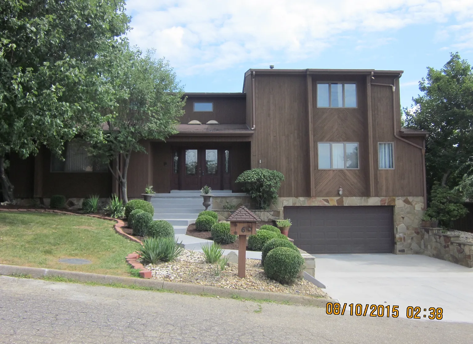 6 Fieldcrest Dr photo 1