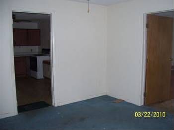 4th image of 204 SW Laguna Gln