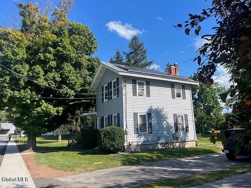 4th image of 126 Scribner Avenue