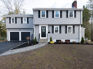 2 Wirthmore Ln, Lynnfield, MA 01940