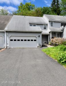 32 Mohawk Trail, Clifton Park, NY, 12065