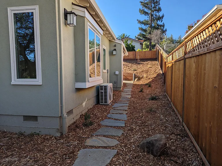 10485 Scenic Blvd — Photo 33