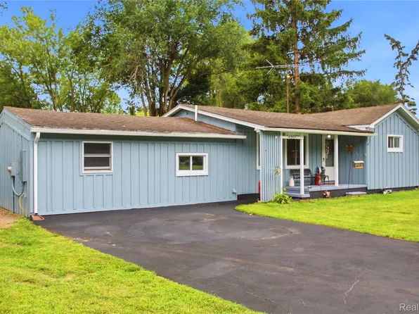 4945 Miller Rd, Ann Arbor, MI 48103