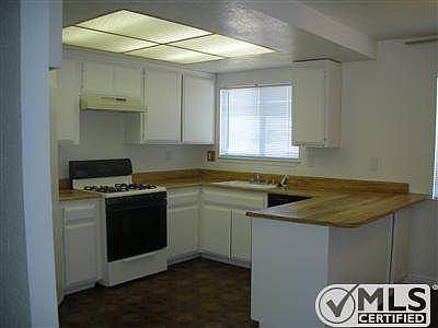 3rd image of 16840 Kayuga St