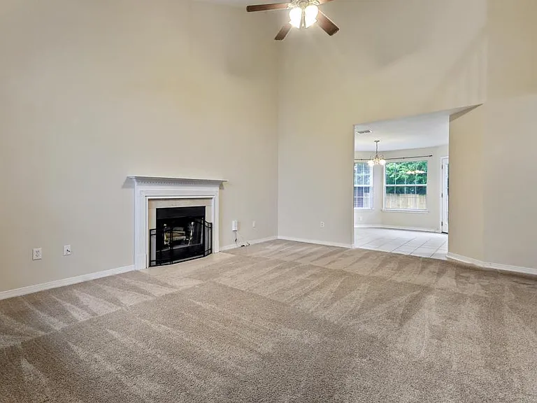 14249 Tori Dawn Dr — Photo 4