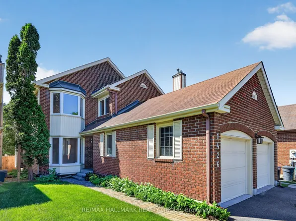 1426 Progress Pl, Ottawa, ON K1B 5M3
