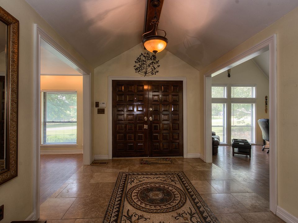 3927 E 79th St, Tulsa, OK 74136 | Zillow