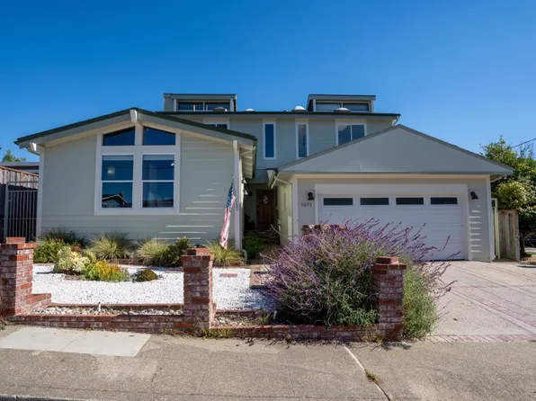 1071 View Way, Pacifica, CA 94044