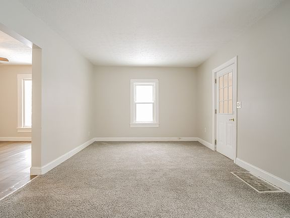4th image of 2226 Billman Pl