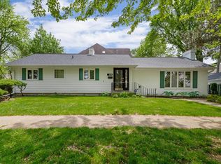 606 W 4th St, Hinsdale, IL