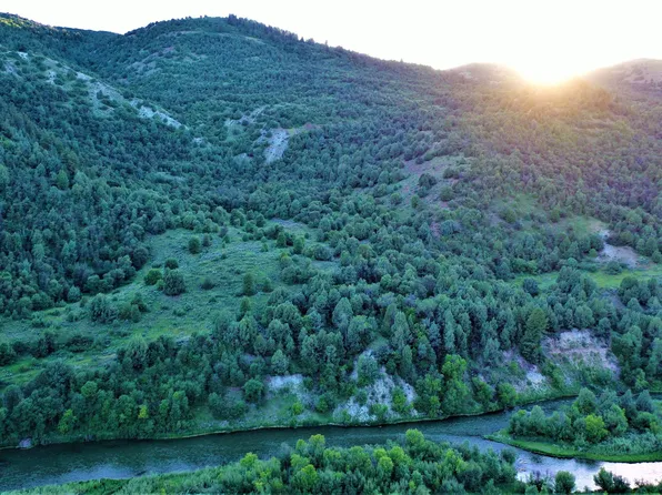 61215 N Bear River Blfs, Preston, ID 83263