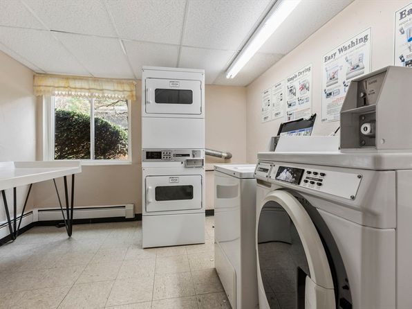 80 Walnut St UNIT 111, Canton, MA 02021