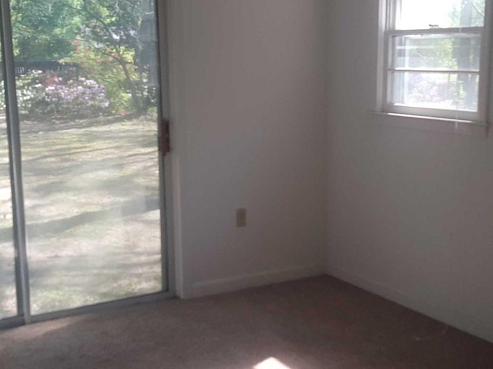 2nd image of 205 Whisperwood Rd