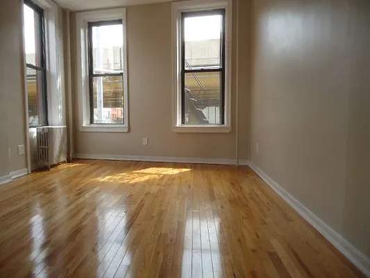 Rented by Hakeem Shahid, LREB | media 4