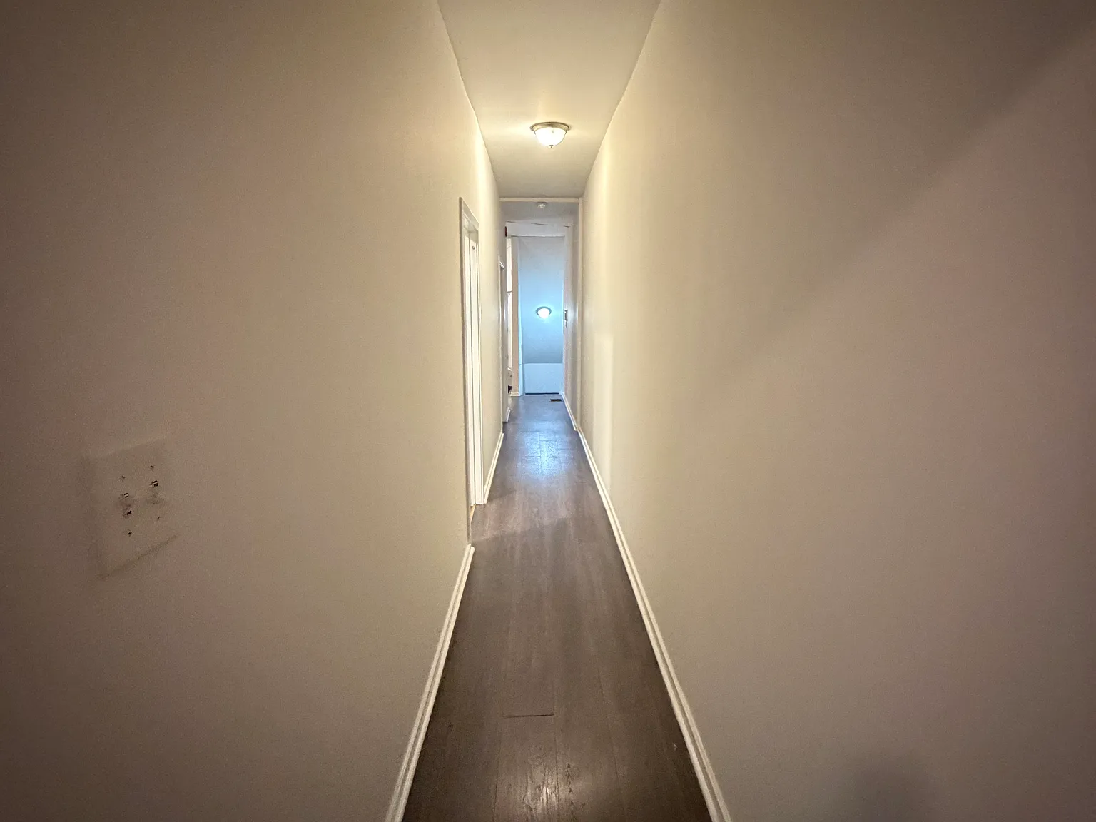 3 bed, 1800 sqft, $1,500 — Photo 3