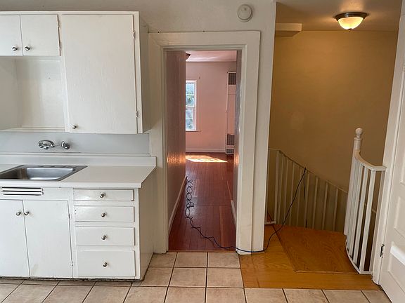 5th image of 1521 SE 21st Ave APT 3