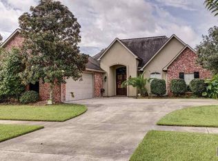 9168 Rue De Fluer, Denham Springs, LA 70706