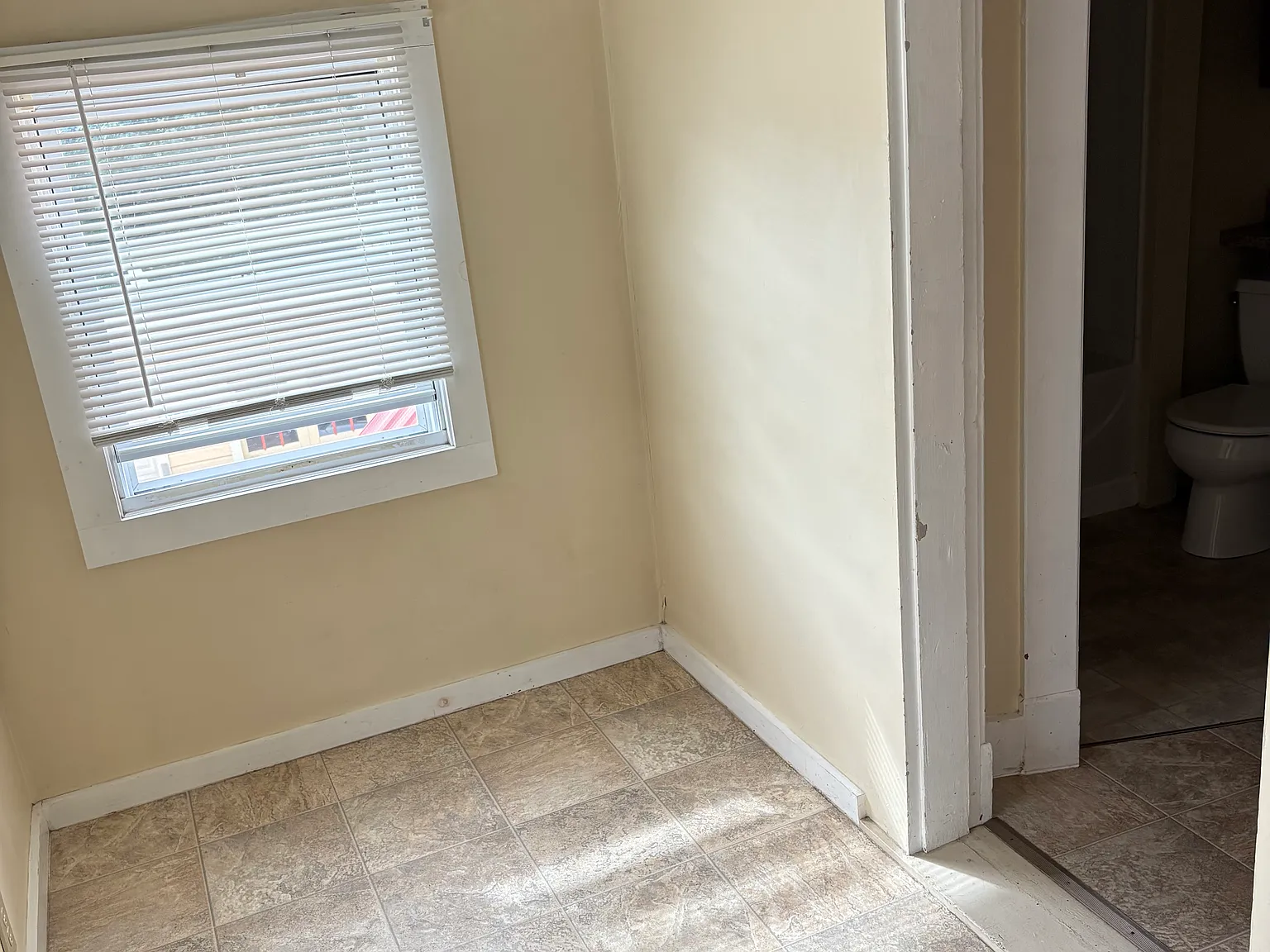 25 Lafayette Pl — Photo 3