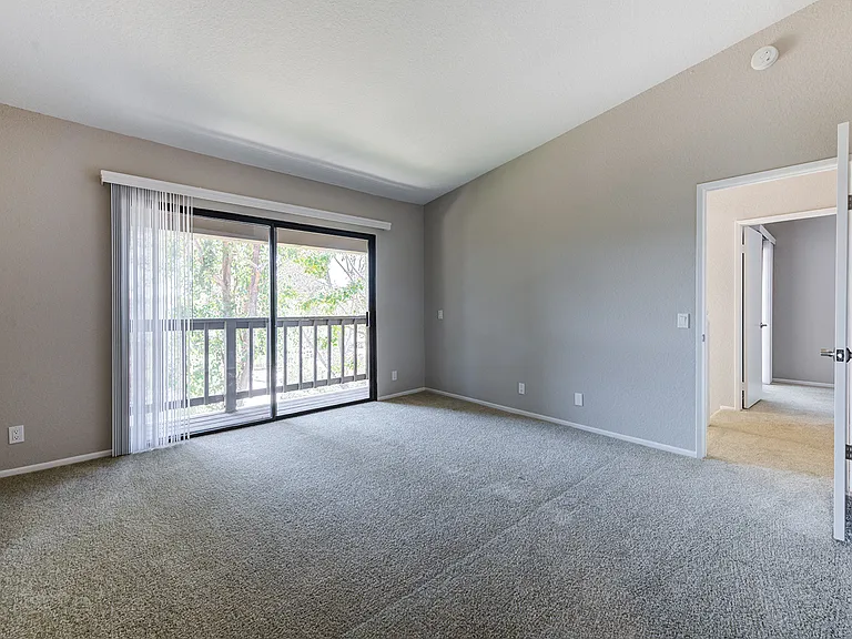 Pointe Niguel Apartments — Photo 28