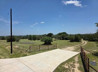 237 Oak Glen Ln, Briggs, TX 78608