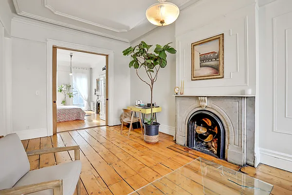 Sold by Dwell Residential Inc | media 2