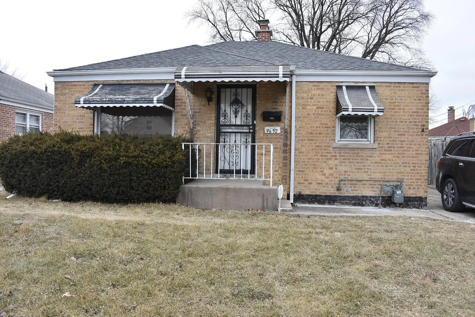 9652 Addison Ave photo 1