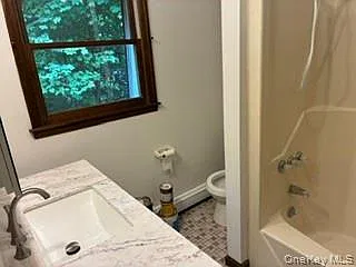 1 bed, 1.0 bath, 590 sqft, $1,950 — Photo 4