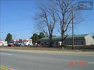 2nd image of 460 Southbound Rd
