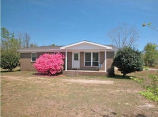 4040 Cooper Ln, Holt, FL 32564