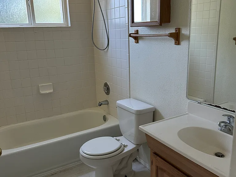 18109 NE 100th Ct — Photo 12