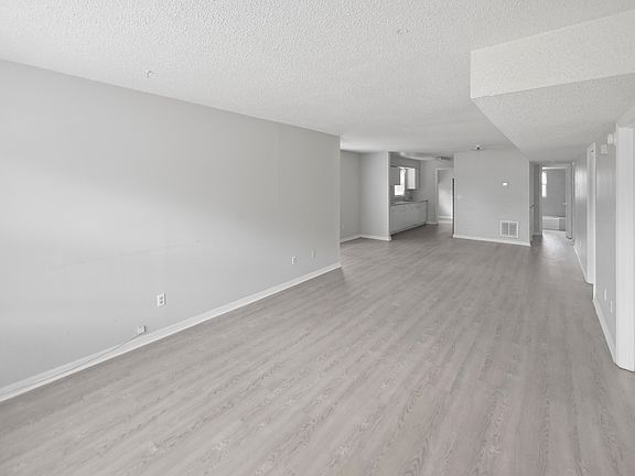 2nd image of 386 Lime St APT A