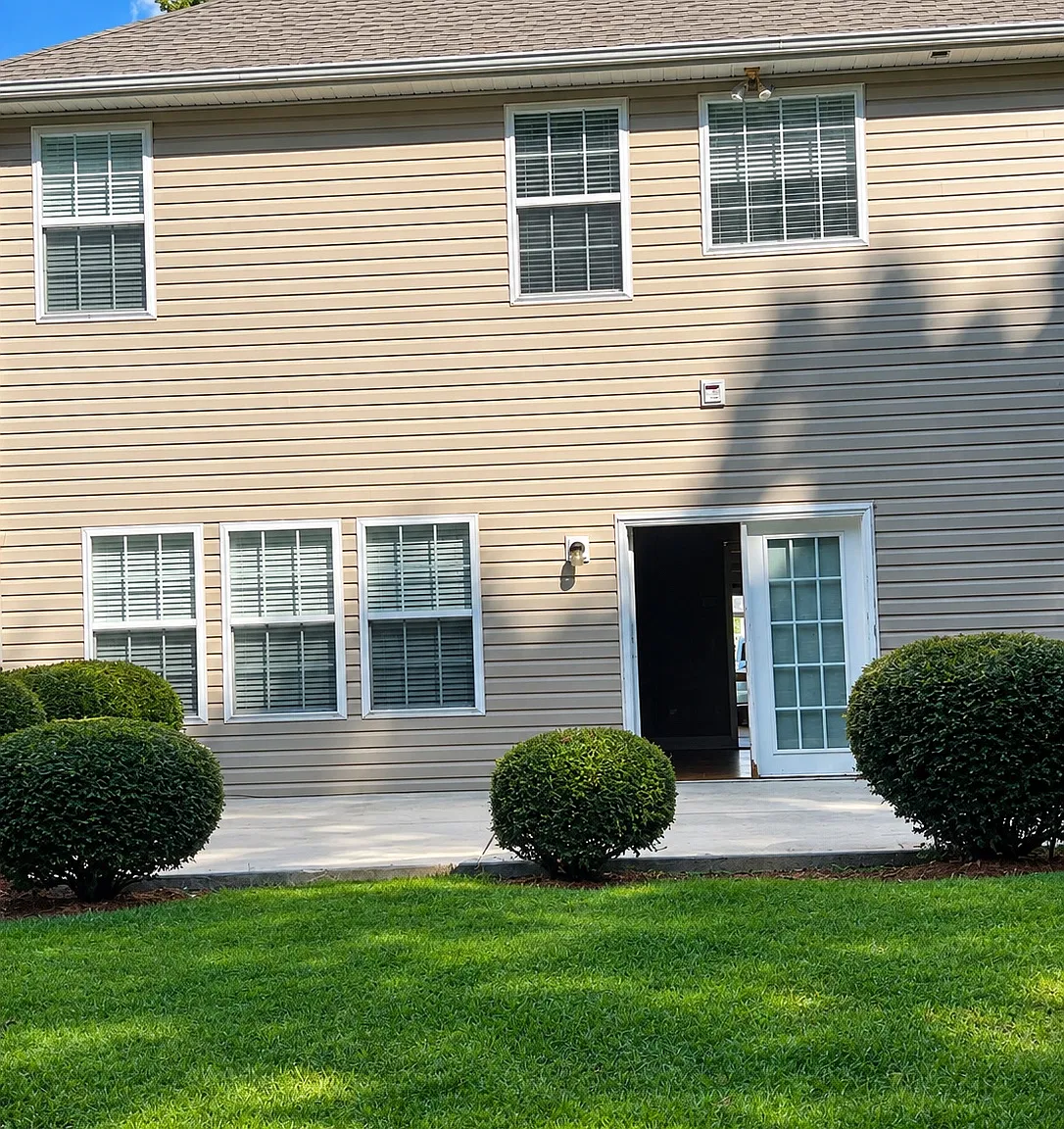 13231 Pontchatrain Ave — Photo 3