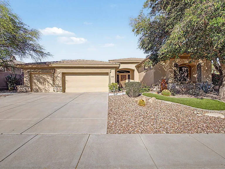 41923 N Moss Springs Rd — Photo 2