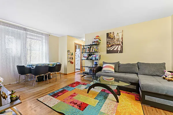 Sold by Ilite Realty Inc | media 18