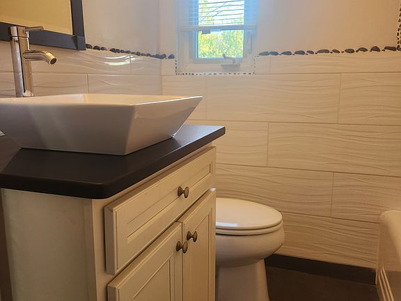 5th image of 460 Eastmoor Blvd