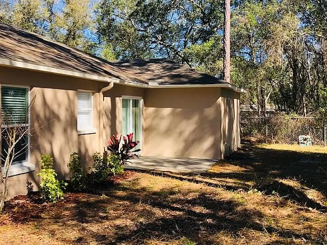 3 bed, 1346 sqft, $2,100 — Photo 2