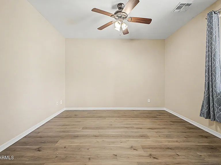 2531 E Eleana Ln — Photo 27