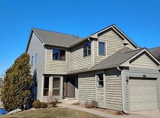 3332 Breckland Ct, Ann Arbor, MI 48108
