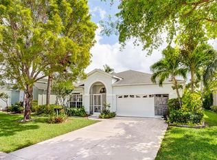 1635 Emerald Cove Dr, Cape Coral, FL 33991