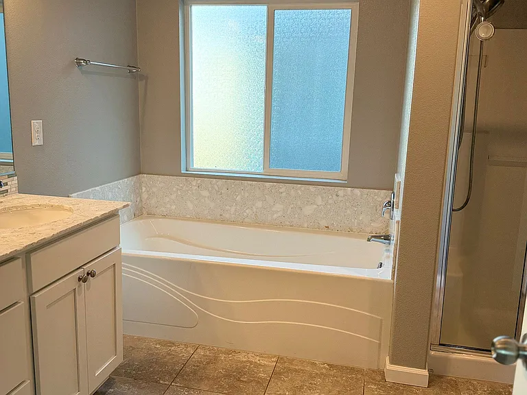 8657 Atlas Ave NE — Photo 17