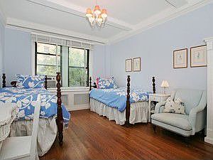5th image of 120 W 70th St APT 5B