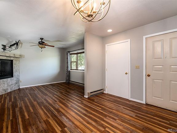 2nd image of 15 Jackpine Ct