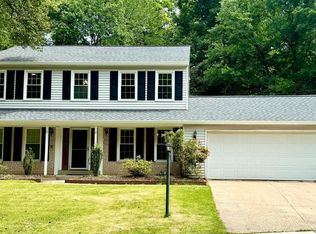 8407 Finlay Ct, Springfield, VA 22153