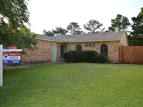 2nd image of 2537 Cherry Blossom Ln