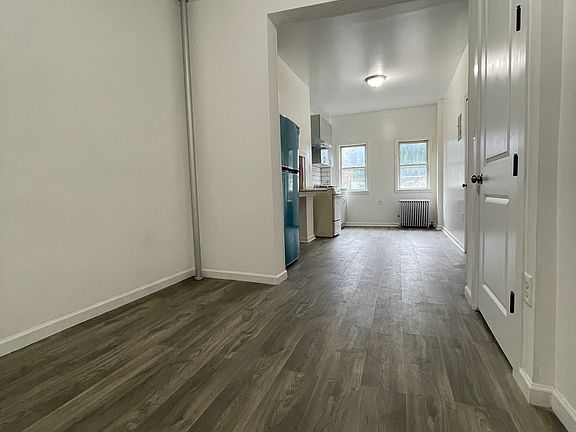 2nd image of 228 Wilson Ave #1B