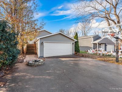 529 Maplewood Dr, Lakemoor, IL, 60051