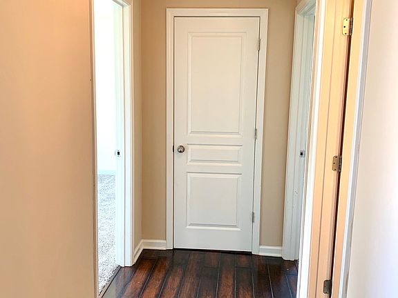 5th image of 1407 Jenny Ln