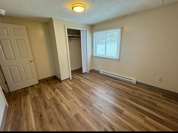 5th image of 425-435 Pleasant St #5